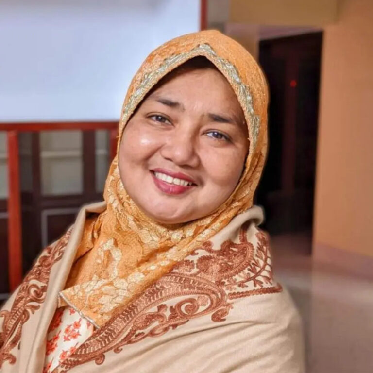 ডাঃ খন্দকার সেহেলী নাসরীন লীনা